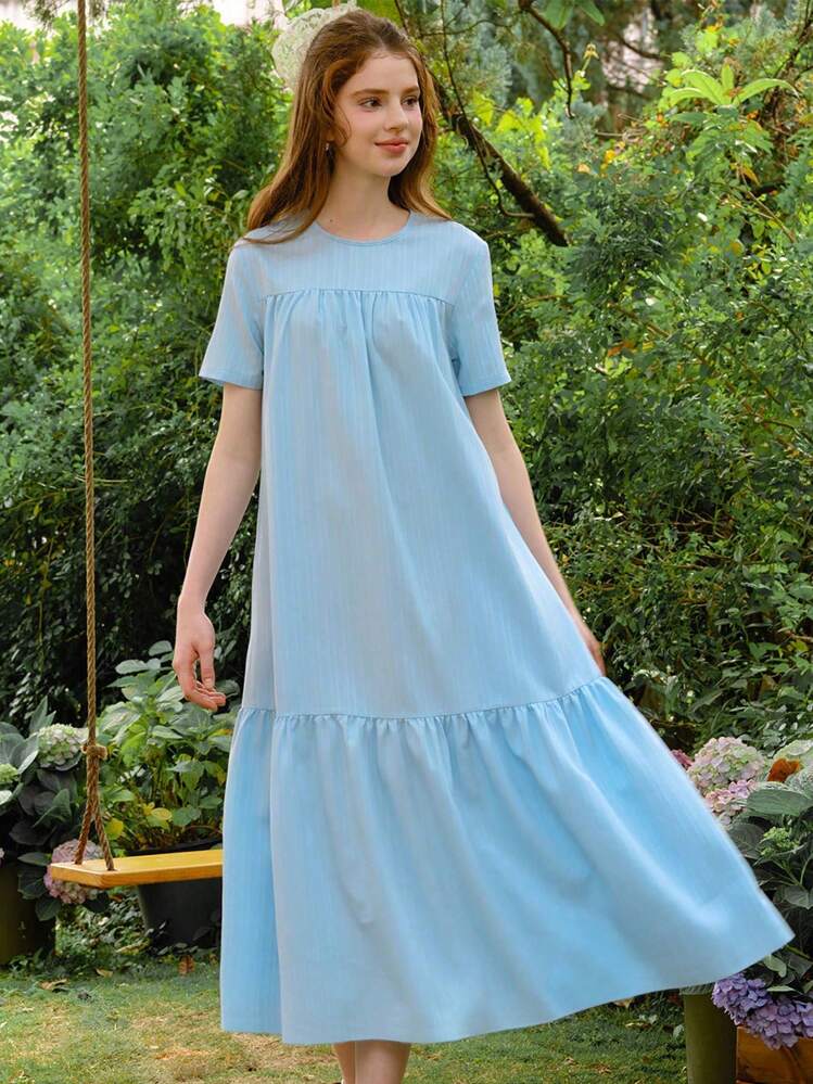 SHEIN 少女休闲长裙，蓝色宽松短袖连衣裙，圆领设计，优雅，适合婚礼和度假，花卉/装饰点缀，无传统图案 - 白色 - 查看 1