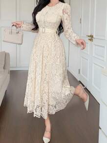 DAZY Đầm ren cao cấp tinh tế thắt eo thêu họa tiết, đầm midi kiểu Hàn Quốc nhẹ nhàng, duyên dáng giúp trẻ trung, thích hợp cho mùa hè dành cho nữ. - Màu be - Xem 4