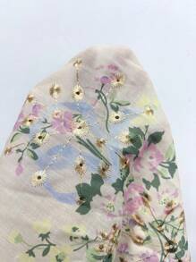 Elenzga Áo cánh thắt nơ cổ chữ V thêu hoa rỗng ở eo - Màu be - Xem 7