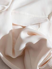 GlowEve 女士两件套优雅办公室装短袖衬衫和褶皱 A 字裙 - 藏蓝色 - 查看 4