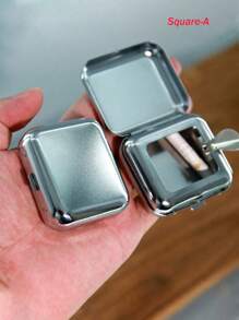 1 pièce Mini cendrier de poche en acier inoxydable argenté, porte-clés. Motifs chrysanthème et rayons de soleil, forme ronde et carrée de montre de poche. Pratique à accrocher au sac pour ranger les cigarettes.