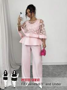 SHEIN PETITE Bộ 2 món áo choàng cổ tròn họa tiết bướm cỡ lớn cho nữ kèm quần ống đứng màu trơn - Màu Hồng baby - Xem 1