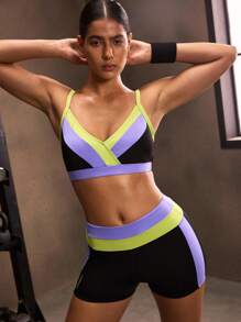 Powerista 女士拼色吊带背心和短裤运动服套装 女士健身套装