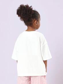 SUMWON Mädchen Oversize T-Shirt aus Baumwoll Jersey, legeres Kurzarm Oberteil mit Stadt Muster, Logo in Rosa, Basic Sommer Wochenend T-Shirt mit Rundhalsausschnitt - Weiss - Übersicht 2