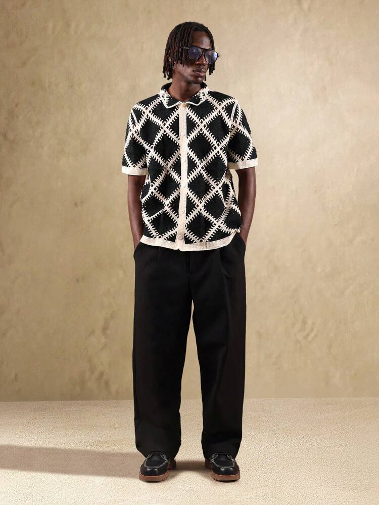 Camisa polo de crochê com botões e padrão de diamantes