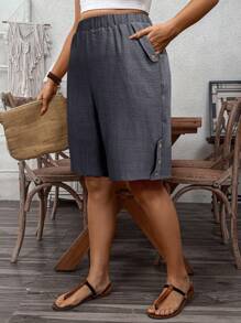 SHEIN LUNE 大码女式法式休闲度假通勤纯色纽扣装饰口袋百慕大短裤