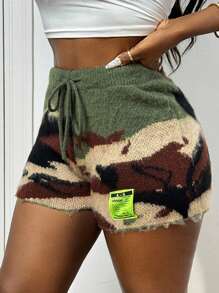 Slaydiva 2025秋冬新款夏季休闲街头运动树枝图案迷彩羊毛针织短裤 - 彩色 - 查看 1