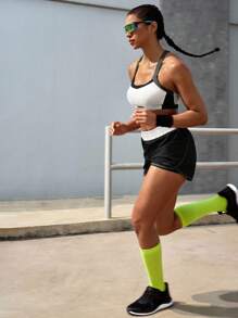 Powerista Conjunto deportivo de top corto de tirantes con estampado de letras y contraste de color, y shorts para mujer