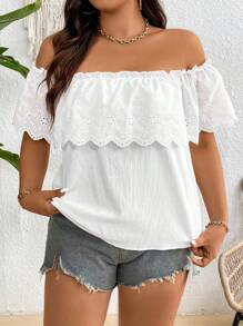 SHEIN PETITE Plus Size Women Off Shoulder Off Shoulder Floral Lace Trim Solid Color Elegant Sexy Blouse, Suitable For Daily Commuting