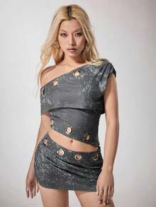 Y2Kool Vecteezy Grey, Casual Textured Pattern Print, Metal Buckle Detail, Asymmetrical Neck, Women Slim Fit Top, Suitable For Summer, Rave Festival/ Rave Asymmetrical Neck Top Crop Top Acid Wash Top Matching Idea Party Top - Grey - View 6