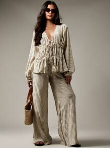 MISSGUIDED 优雅条纹褶饰腰部两件套服装，搭配长款灯笼袖、前系带荷叶边上衣和高腰阔腿裤，度假风