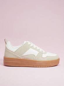 Mini mi Must Have Kids' In Timeless Beige & White Gum Sole Court Sneakers–Retro Street Vibe, Comfy Everyday Fit For School-Ready, Sporty & Sleek