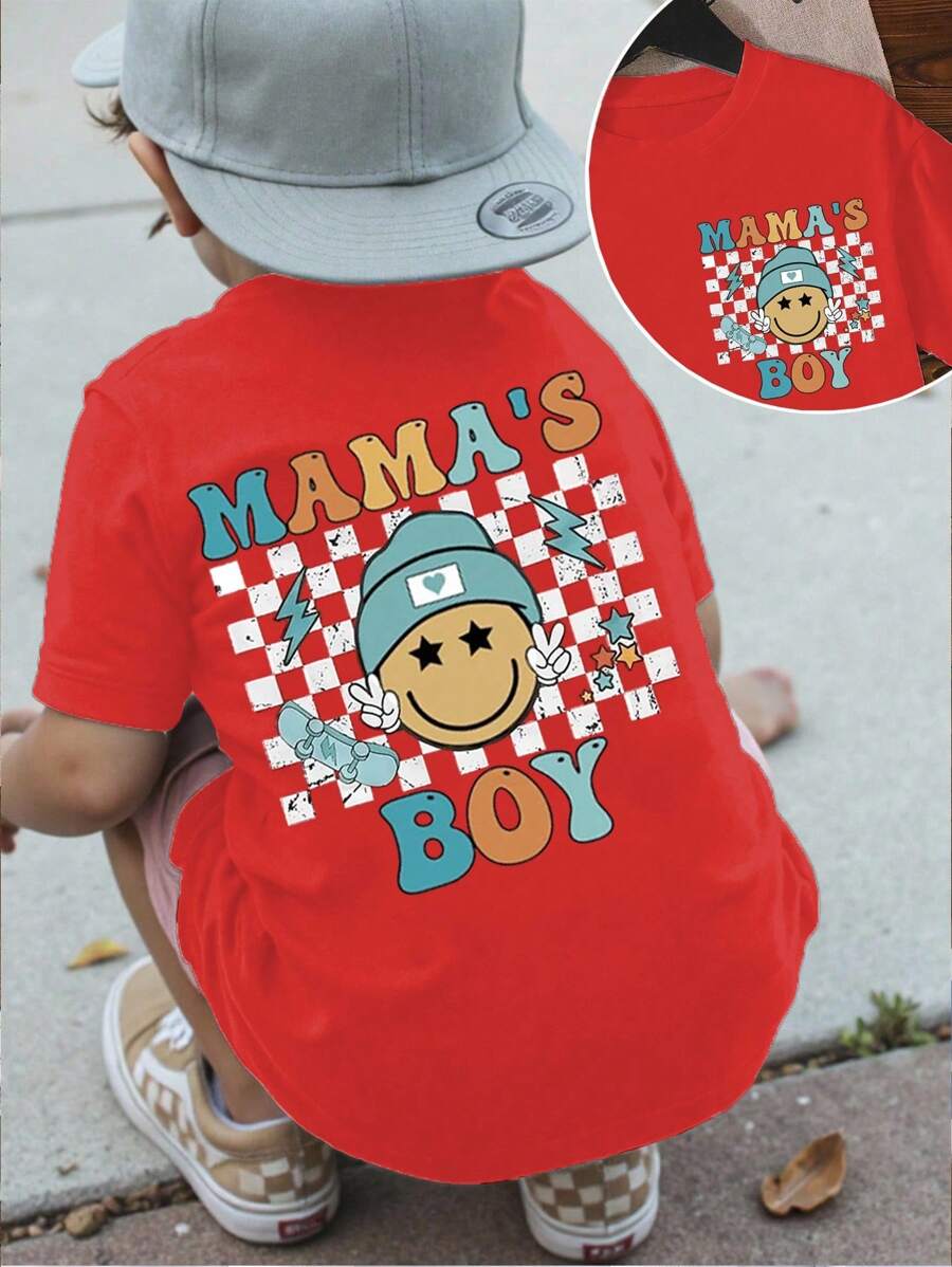SHEIN 男童休闲时尚舒适简约棋盘格印花“MAMA'S BOY”可爱短袖圆领 T 恤，夏季 - 紅色 - 查看 1