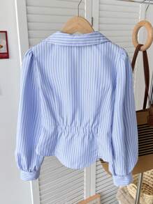 SHEIN Tween Girl Casual Vintage Retro Blue And White Striped Collar Ruched Asymmetrical Hem Woven Shirt, Back To School Striped Blue Shirt Blue Striped Shirt Blue And White Striped Shirt Baby Blue Striped Shirt Tween Girl Striped Blouse Fall Winter - Blue - View 3