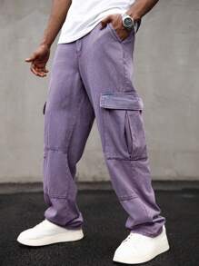 Manfinity EMRG Celana Jeans Denim Longgar Ungu Pria Gaya Streetwear Cargo dengan Finishing Washed. Panjang dan Nyaman untuk Tampilan Kasual Avant-Garde. - Purple - View 6