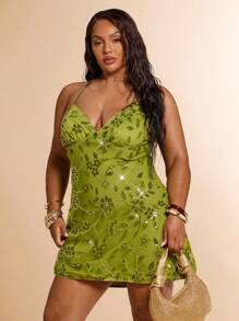 SHEIN BAE 大码女式纯绿色性感露背系带铆钉亮片吊带裙，优雅露背迷你裙，适合海滩、假日、夏季连衣裙、毕业装、七月四日服装、七月四日服装、海岛度假服装、毕业礼服、抹胸、夏季服装、女士海滩装、Y2k、音乐会、外出、派对、女士太阳裙、校服、秋装、秋季、Y2k 服装、夜间外出/ - 綠色 - 查看 6