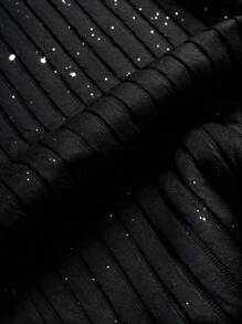 Manfinity EMRG 男士夏季休闲水钻装饰短袖衬衫和抽绳腰短裤套装 - 黑色 - 查看 4