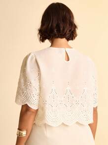 CAJUNI Áo kiểu nữ cỡ lớn dáng rộng, tay ngắn, thêu lỗ, thích hợp mặc đi nghỉ mát. - trắng - Xem 2