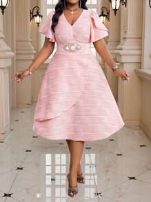 Fleurora 春夏优雅婚礼鸡尾酒会音乐会/音乐节粉色针织纹理不对称领口不对称领口喇叭泡泡袖3D玫瑰中长短袖大码连衣裙女士夏季服装女士夏季连衣裙婚礼宾客礼服女士夏季连衣裙女士正式连衣裙女士生日礼服 - 粉色 - 查看 5