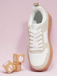 Mini mi Must Have Kids' In Timeless Beige & White Gum Sole Court Sneakers–Retro Street Vibe, Comfy Everyday Fit For School-Ready, Sporty & Sleek