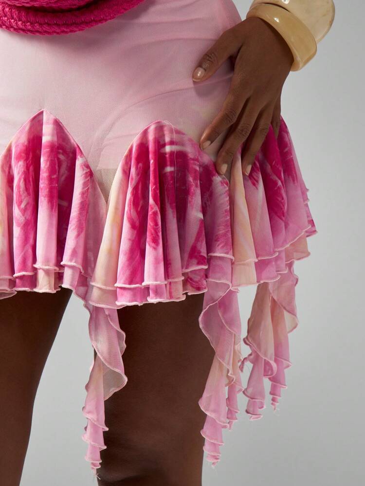 MISSGUIDED Ruffled High Waist Mini Skirt With Dramatic Pink Tie Dye Print And Waterfall Hem Detail Festival Concert Party Beachwear Statement Fashion Summer Evening