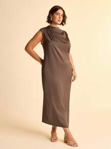 CAJUNI Vestido plisado marrón talla grande para mujer, sin mangas - Atuendos para citas nocturnas para mujer / Ropa bohemia para mujer - Básica / Blusas para salir para mujer / Ropa de mujer para otoño