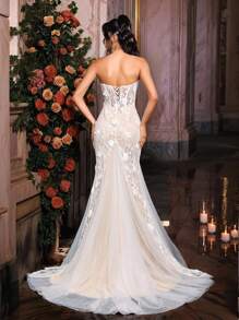 Glamrae 优雅白色紧身胸衣深 V 领花卉缎面镶嵌蕾丝网覆盖鱼尾长拖尾，适合晚会、婚礼、新娘礼服 - 白色 - 查看 3