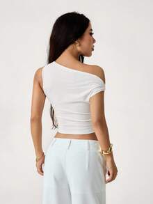 SHEIN PETITE Floral Print Ruffle Asymmetric Collar Cropped Sleeveless T-Shirt - White - View 2