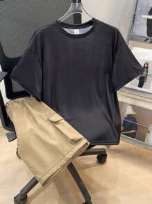 SHEIN 2pcs Tween Boy Loose Fit Portrait Graphic Round Neck T-Shirt And Contrast Trim Cargo Shorts Set, Comfortable Casual Suitable For Summer Vacation, Hanging Out, School, Fashion Street Style , Streetwear, Graphic Tee, Hip Hop Tee