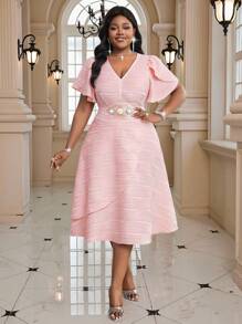 Fleurora 春夏优雅婚礼鸡尾酒会音乐会/音乐节粉色针织纹理不对称领口不对称领口喇叭泡泡袖3D玫瑰中长短袖大码连衣裙女士夏季服装女士夏季连衣裙婚礼宾客礼服女士夏季连衣裙女士正式连衣裙女士生日礼服 - 粉色 - 查看 6