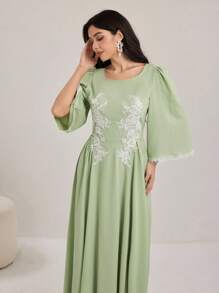 Modelyn Elegant Crew Neck Lace Applique Big Cuffs Asymmetrical Hem Waisted Women Dress, Spring/Summer - Green - View 4