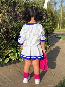 Kleine Mädchen 2-teiliges Sportset, Ziffernprint T-Shirt & Rock, lässige Alltagsmode, vielseitige Streetwear