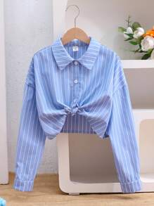 年轻女孩休闲百搭梭织条纹翻领长袖合身荷叶边下摆白衬衫，纽扣复古尖头翻领前弧形下摆白衬衫，返校，返校，夏季上衣，年轻女孩服装，娃娃装上衣，白色上衣，白衬衫，长袖上衣，可爱上衣，返校季，妈妈和女儿和姐妹搭配。 - 藍色 - 查看 3