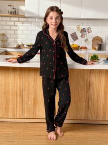 Snug Zone 少女樱桃印花泡泡褶皱纽扣衬衫和裤子套装，圣诞节 - 黑色 - 查看 1