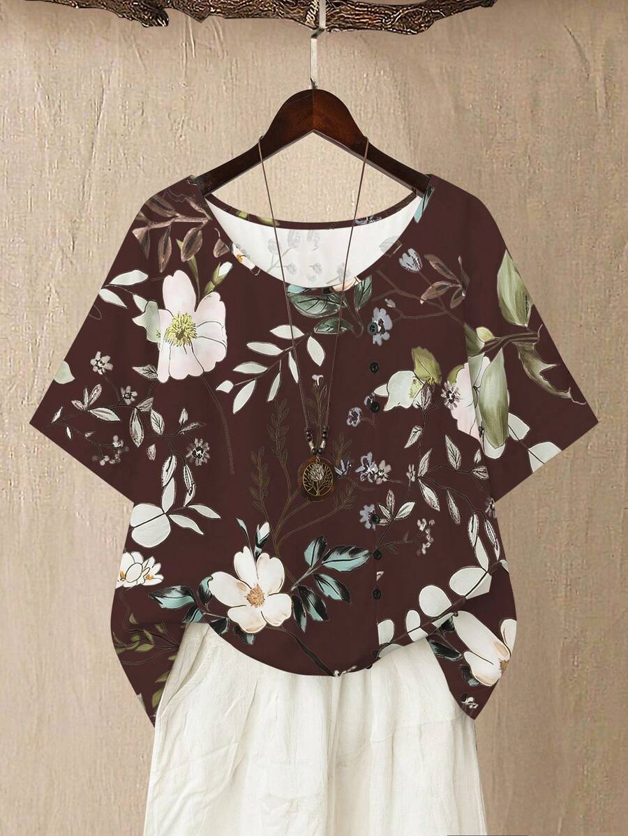 Linhara Blusa informal cómoda con cuello redondo, manga corta y decoración de botones, con estampado floral para mujeres talla plus - Multicolor - Ver 1