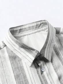 Manfinity RSRT Men Striped Print Shirt - Multicolor - View 7