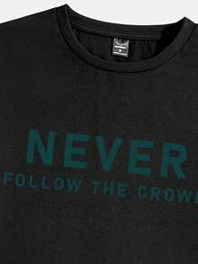 Manfinity Homme 男士休闲字母印花T恤和短裤套装，夏季 - 彩色 - 查看 4