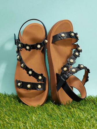Mini mi Princess Ready flickors blommiga dekorationssandaler med remmar i veganskt läder, svart spänne – bekväma för sommarens lekträffar, poolpartyn och fina tillfällen
