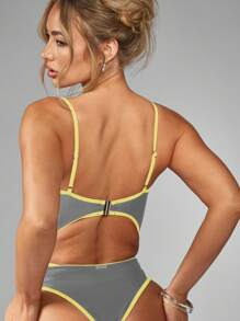 Missguided x Playboy 镂空连体泳衣高腿设计 V 型前开式泳衣连体高开式泳装沙滩装夏季海滩度假泳池派对度假装露背设计 - 灰色 - 查看 6