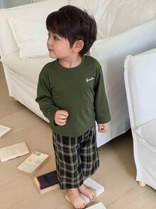 DAZY Toddler Boys Casual Homewear Set - Round Neck Solid Color Short Sleeve T-Shirt & Plaid Long Pants - Green - View 8