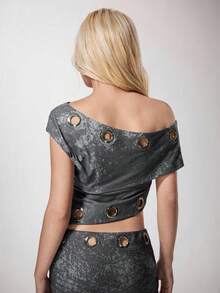 Y2Kool Vecteezy Grey, Casual Textured Pattern Print, Metal Buckle Detail, Asymmetrical Neck, Women Slim Fit Top, Suitable For Summer, Rave Festival/ Rave Asymmetrical Neck Top Crop Top Acid Wash Top Matching Idea Party Top - Grey - View 3