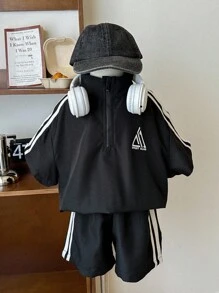 SHEIN 2pcs/Set Kids Boys Casual Korean Style Loose Drawstring Collar Half-Zip Up Short Sleeve Top & Shorts Sports Set, Suitable For Summer Outdoor Wear, School, Garden, Beach, Birthday, Spring/Summer/Autumn/Winter