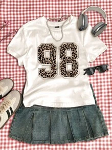 SHEIN 复古街头运动豹纹数字 98 设计，少女休闲简约紧身圆领短袖高腰短款常规 T 恤，适合夏季 - 彩色 - 查看 3
