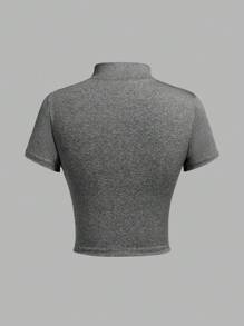 Exploreva Áo thun nữ tay ngắn cổ đứng, khóa kéo, cài khuy một phần, thích hợp cho thể thao, yoga, chạy bộ, hoạt động ngoài trời. - Màu xám đen - Xem 2
