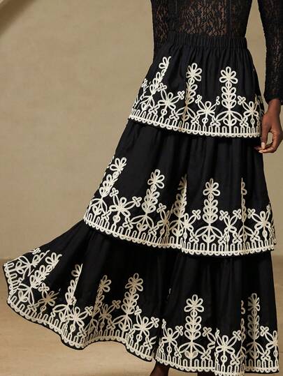 Aveloria Rosie 女士优雅波西米亚度假撞色刺绣三层荷叶边半身裙