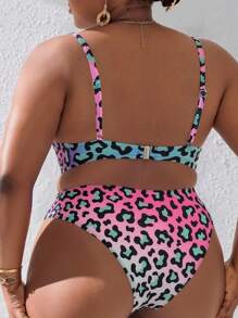 Slaydiva 大码豹纹泳衣套装，度假和海滩