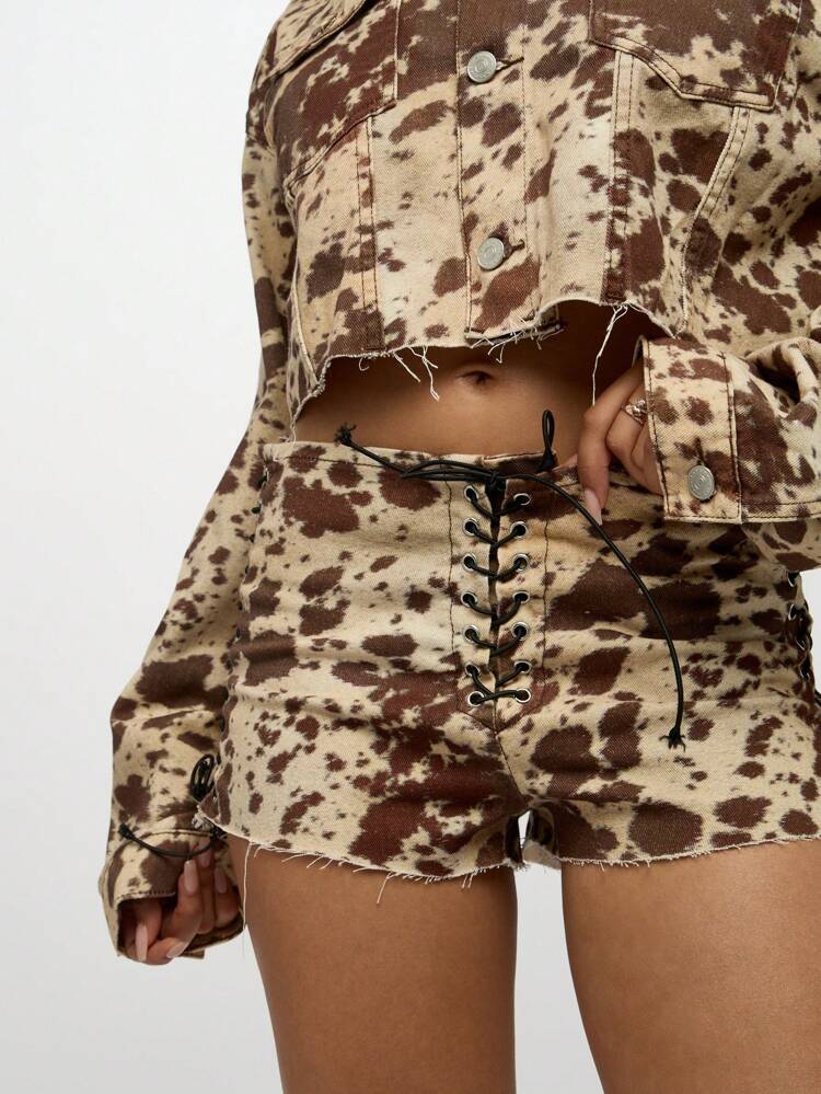 SUMWON WOMEN Pantaloncini in denim con orlo grezzo e dettagli allacciati