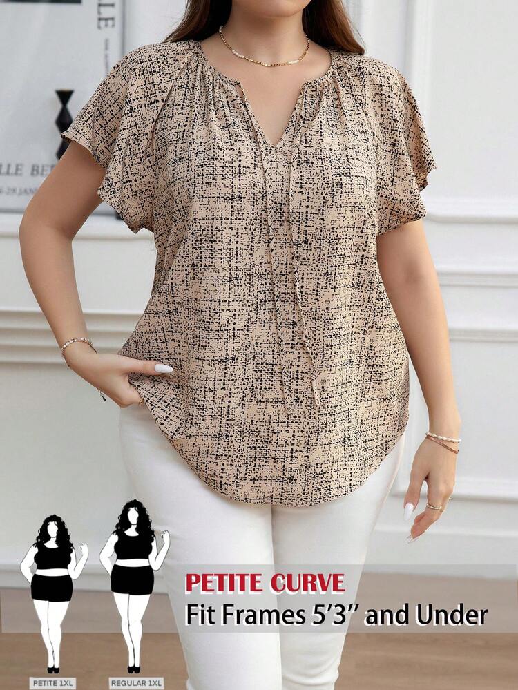 SHEIN PETITE CURVE Camisa casual de manga corta con cuello con cordones, volantes en las mangas y talla grande para usar en primavera y verano, ideal para el Día de Acción de Gracias - Multicolor - Añade 1