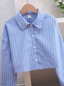 年轻女孩休闲百搭梭织条纹翻领长袖合身荷叶边下摆白衬衫，纽扣复古尖头翻领前弧形下摆白衬衫，返校，返校，夏季上衣，年轻女孩服装，娃娃装上衣，白色上衣，白衬衫，长袖上衣，可爱上衣，返校季，妈妈和女儿和姐妹搭配。 - 藍色 - 查看 9