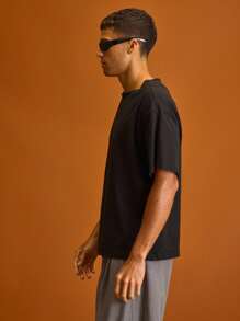 Musero 宽松版型刺绣短袖T恤夏季假期 - 黑色 - 查看 4